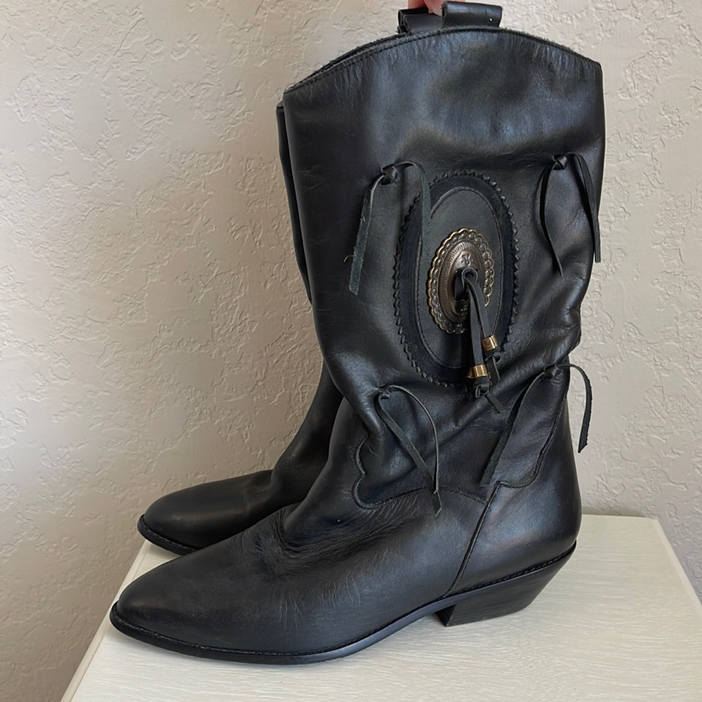 dingo Black Leather Mid-Calf Heeled Boots